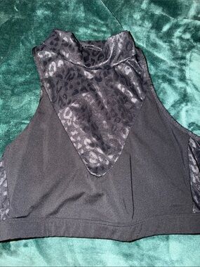Sleeveless Black crop Tank with Satin Leopard-Yoke